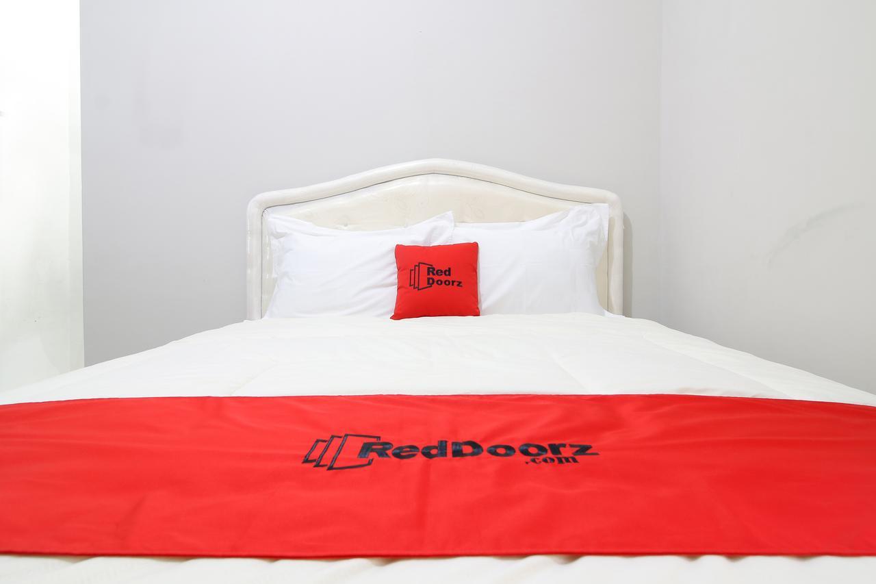 Reddoorz Plus Near Stie Ykpn Maguwo Kültér fotó